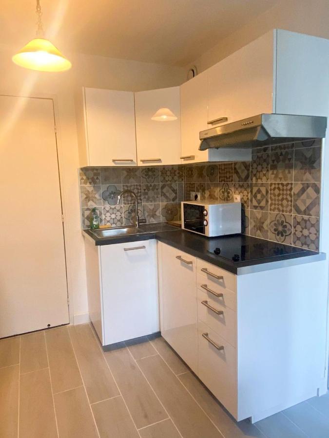 Appartement Frejus Avec Jardin, Piscine, Plage, Tennis 외부 사진